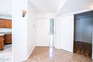 11140 N 82nd Ln, Peoria, AZ 85345 - Photo 5