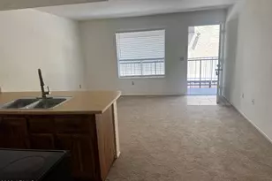 461 W Holmes Ave, Mesa, AZ 85210 - Photo 3