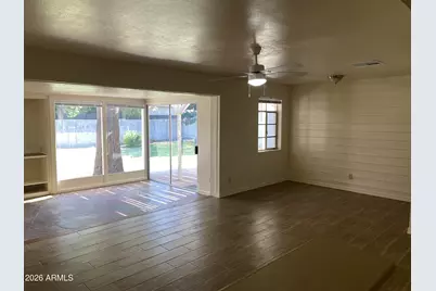 3207 E Medlock Drive, Phoenix, AZ 85018 - Photo 3