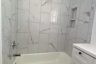 3207 E Medlock Dr, Phoenix, AZ 85018 - Photo 19