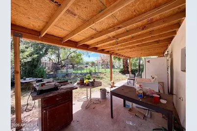 945 W Corona Avenue, Phoenix, AZ 85041 - Photo 39