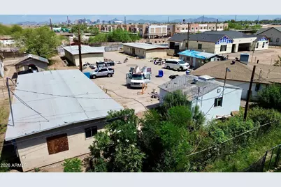 945 W Corona Avenue, Phoenix, AZ 85041 - Photo 21