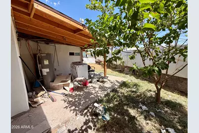 945 W Corona Avenue, Phoenix, AZ 85041 - Photo 41