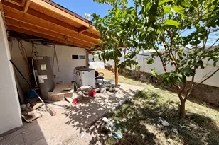 945 W Corona Ave, Phoenix, AZ 85041 - Photo 41