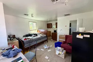 945 W Corona Ave, Phoenix, AZ 85041 - Photo 43