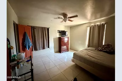 945 W Corona Avenue, Phoenix, AZ 85041 - Photo 57