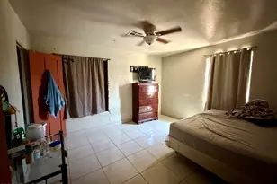 945 W Corona Ave, Phoenix, AZ 85041 - Photo 57