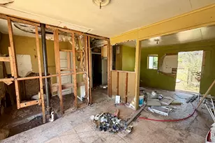 945 W Corona Ave, Phoenix, AZ 85041 - Photo 45