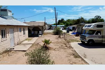 945 W Corona Avenue, Phoenix, AZ 85041 - Photo 29