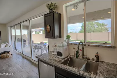 820 E Constance Way, Phoenix, AZ 85042 - Photo 29