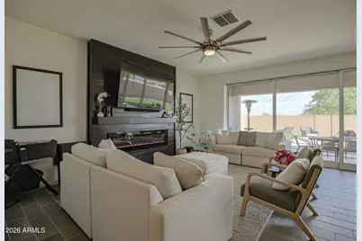 820 E Constance Way, Phoenix, AZ 85042 - Photo 19