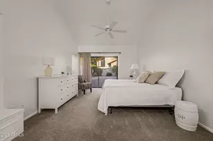 10099 E San Salvador Dr, Scottsdale, AZ 85258 - Photo 19