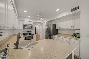10099 E San Salvador Dr, Scottsdale, AZ 85258 - Photo 15