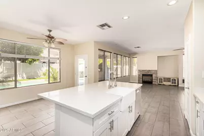 6804 W Lone Cactus Drive, Glendale, AZ 85308 - Photo 23