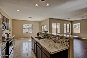 3860 S Ashley Dr, Chandler, AZ 85286 - Photo 15