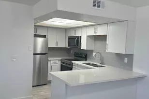 13207 North 21st Pl, Phoenix, AZ 85022 - Photo 9