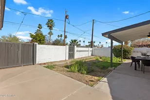726 W 19th St, Tempe, AZ 85281 - Photo 27