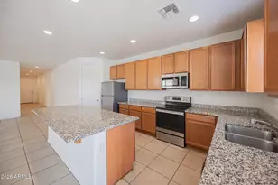 3311 W Donner Dr, Phoenix, AZ 85041 - Photo 9