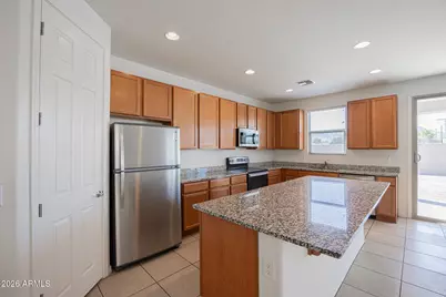 3311 W Donner Drive, Phoenix, AZ 85041 - Photo 7