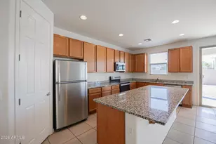 3311 W Donner Dr, Phoenix, AZ 85041 - Photo 7