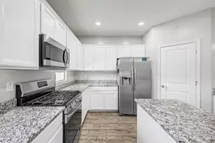 12353 W Glenn Dr, Glendale, AZ 85307 - Photo 11