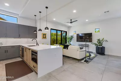 377 E Windsor Avenue #1, Phoenix, AZ 85004 - Photo 5