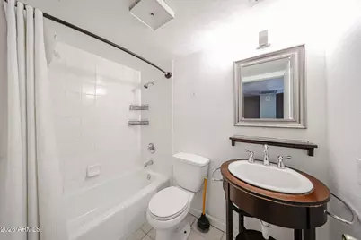 17 E Ruth Avenue #202, Phoenix, AZ 85020 - Photo 9