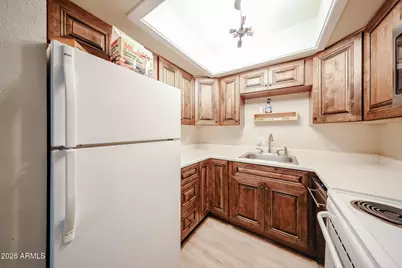 17 E Ruth Avenue #202, Phoenix, AZ 85020 - Photo 5