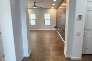 5396 W Molly Ln, Phoenix, AZ 85083 - Photo 7
