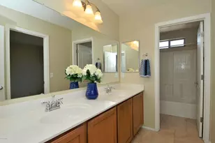4351 E Selena Dr, Phoenix, AZ 85050 - Photo 33