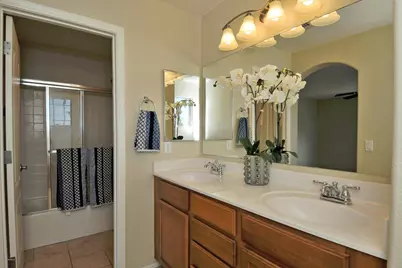 4351 E Selena Drive, Phoenix, AZ 85050 - Photo 27