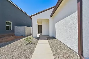 12893 E Wallflower Ln, Florence, AZ 85132 - Photo 5