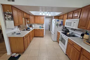 10340 W Hazelwood Ave, Phoenix, AZ 85037 - Photo 13