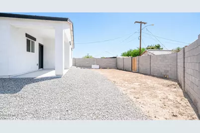 32112 N Palo Verde Street, Wittmann, AZ 85361 - Photo 27