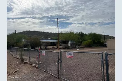 20519 E Emerald Drive, Black Canyon City, AZ 85324 - Photo 5