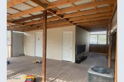 20519 E Emerald Drive, Black Canyon City, AZ 85324 - Photo 11