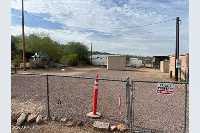 20519 E Emerald Drive, Black Canyon City, AZ 85324 - Photo 23