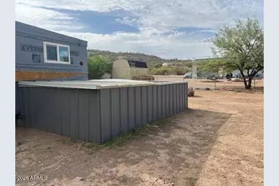 20519 E Emerald Drive, Black Canyon City, AZ 85324 - Photo 15
