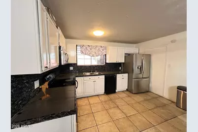 3053 N 53rd Drive, Phoenix, AZ 85031 - Photo 13