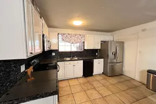 3053 N 53rd Dr, Phoenix, AZ 85031 - Photo 13