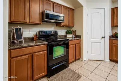 21603 N Dietz Drive, Maricopa, AZ 85138 - Photo 11