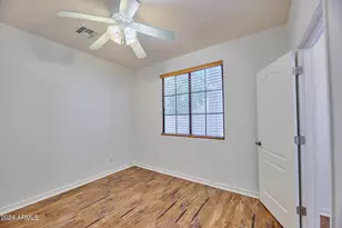 2340 W Dusty Wren Dr, Phoenix, AZ 85085 - Photo 9