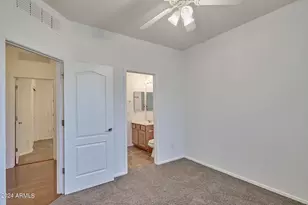 2340 W Dusty Wren Dr, Phoenix, AZ 85085 - Photo 21