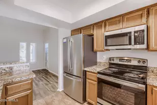 415 W Grandview Rd, Phoenix, AZ 85023 - Photo 15