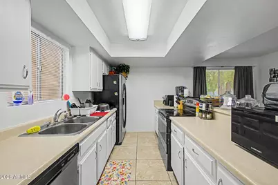 8847 N 8th Street #101, Phoenix, AZ 85020 - Photo 9