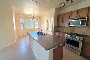 548 Temple Dr, Sierra Vista, AZ 85635 - Photo 3