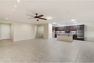 15869 W Mauna Loa Lane, Surprise, AZ 85379 - Photo 11
