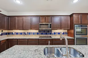15869 W Mauna Loa Ln, Surprise, AZ 85379 - Photo 19