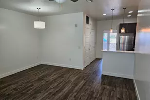 7981 E Wilshire Dr, Scottsdale, AZ 85257 - Photo 1