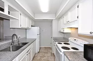 812 E Eugie Ave, Phoenix, AZ 85022 - Photo 11